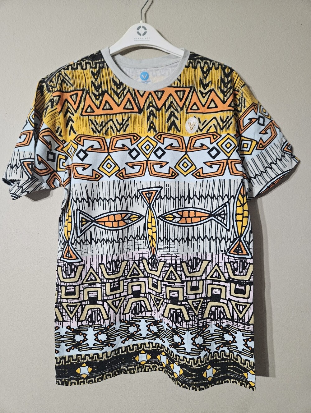 VAST Aztec Design Surf Tshirt Small